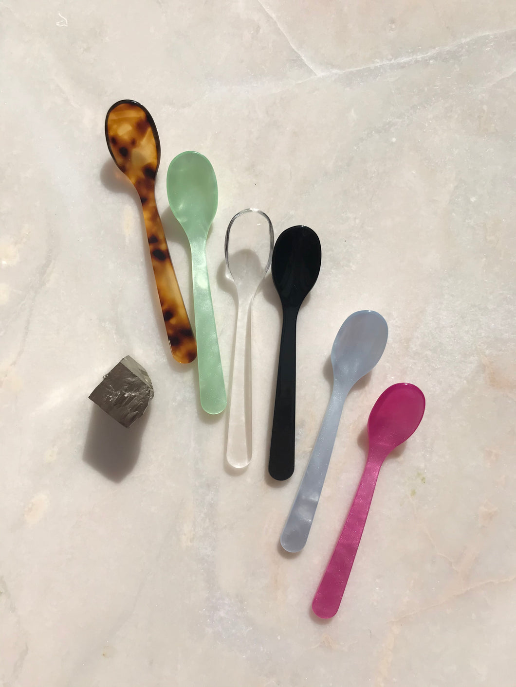 Colourful spoon set